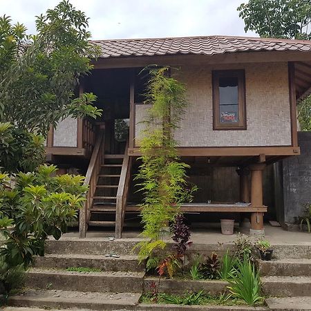 Radiya Guesthouse サンバラン・ラワン エクステリア 写真